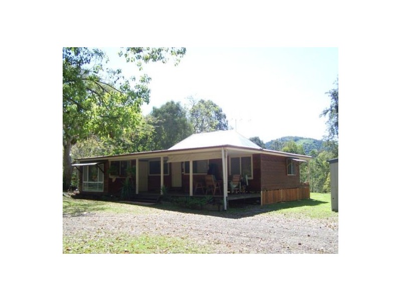 Goomboorian QLD 4570