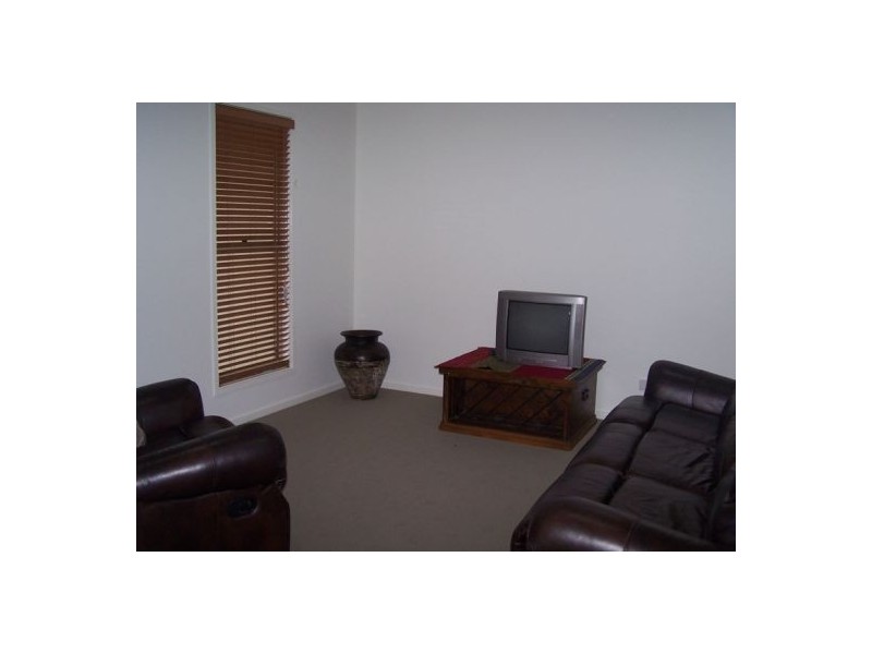 44 Gympie View Drive, Southside QLD 4570