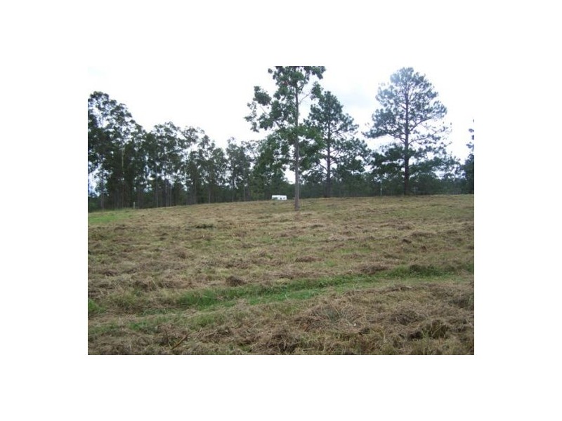 5 Terrence Court, Glenwood QLD 4570