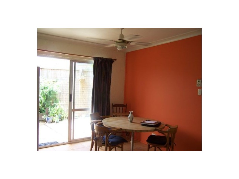 11 Bomburra Court, Rainbow Beach QLD 4581