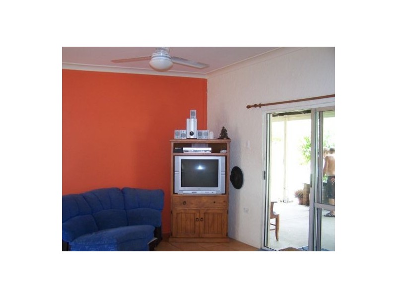 11 Bomburra Court, Rainbow Beach QLD 4581