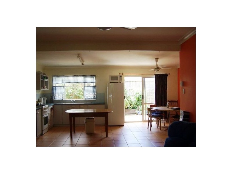 11 Bomburra Court, Rainbow Beach QLD 4581