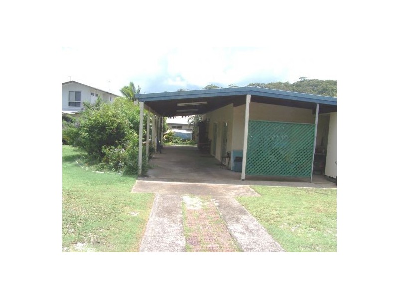 11 Bomburra Court, Rainbow Beach QLD 4581