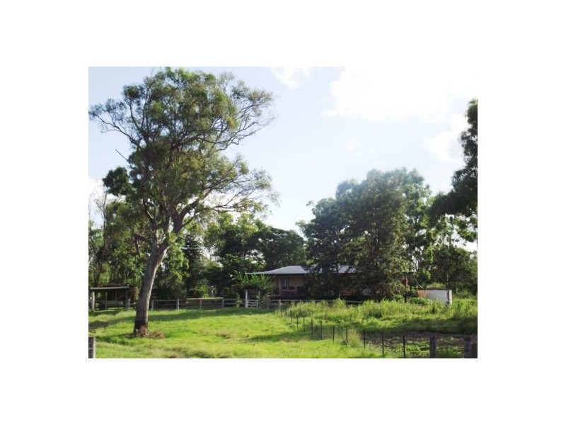 Bells Bridge QLD 4570