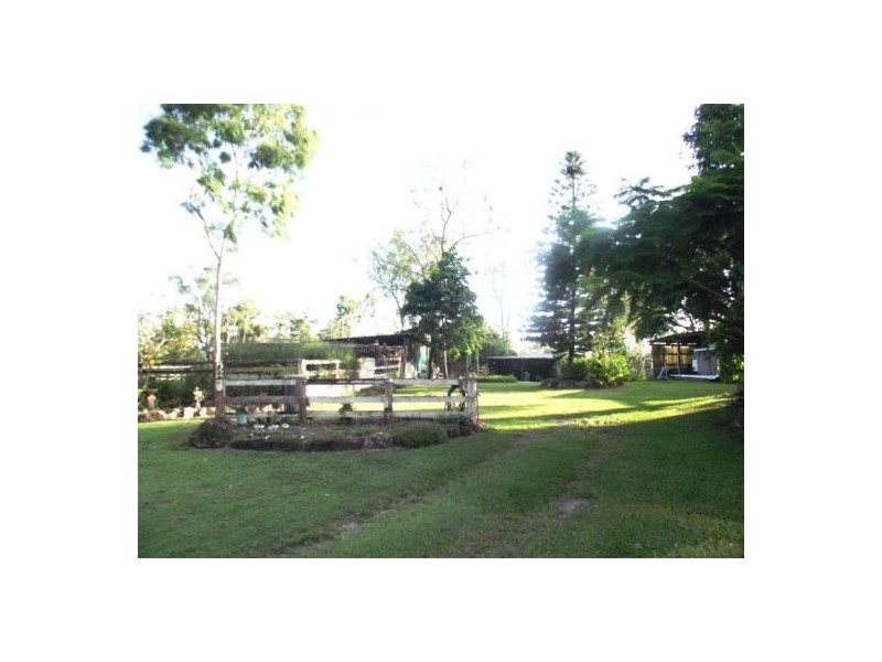 Bells Bridge QLD 4570