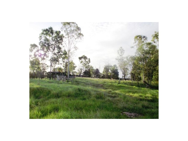 Bells Bridge QLD 4570