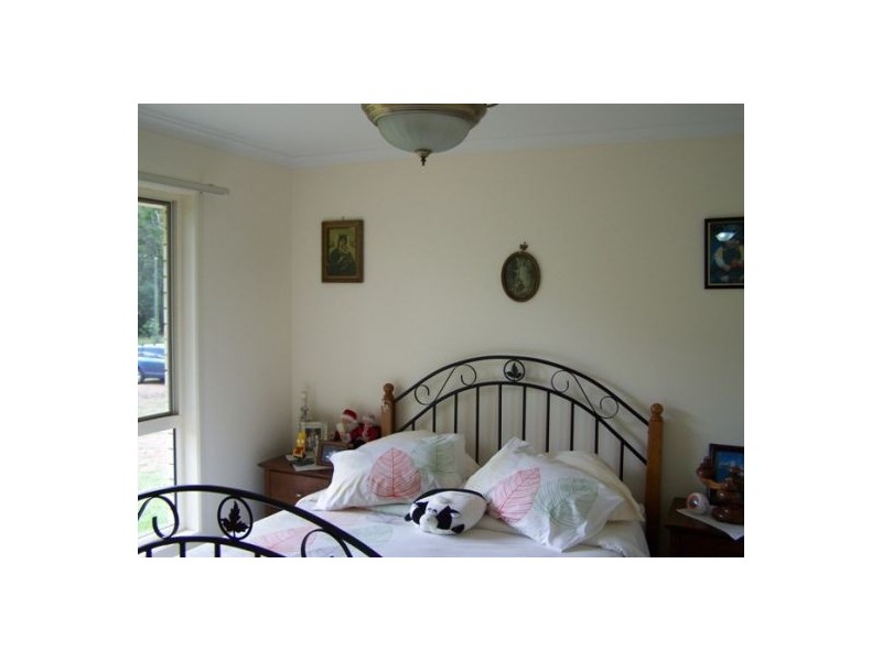 64 Harvey Road, Glenwood QLD 4570