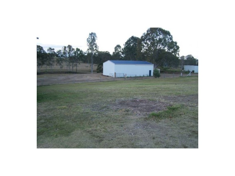 11 Chairmans Close, Jones Hill QLD 4570