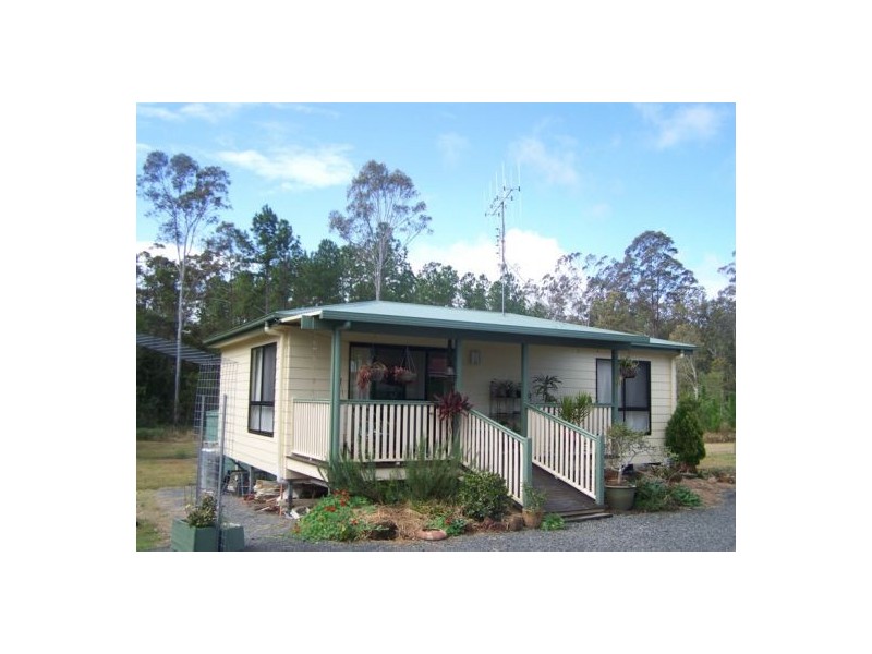 Glenwood QLD 4570
