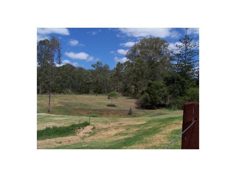 10 Kabi Crescent, Widgee QLD 4570