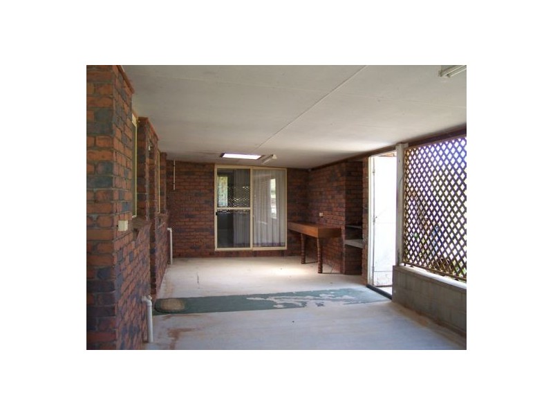 Goomboorian QLD 4570