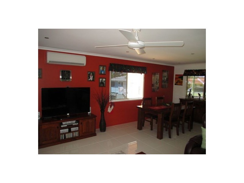 5 Melaleuca Court, Southside QLD 4570