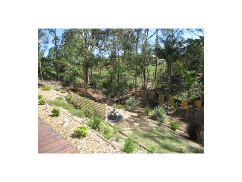 5 Melaleuca Court, Southside QLD 4570
