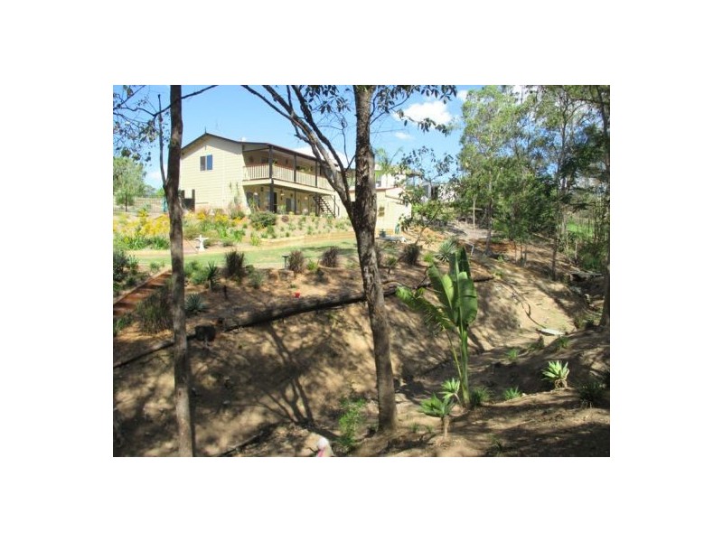 5 Melaleuca Court, Southside QLD 4570