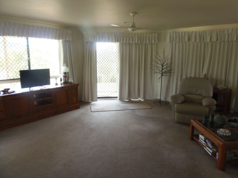 18 Kitt Cres, Kilkivan QLD 4600