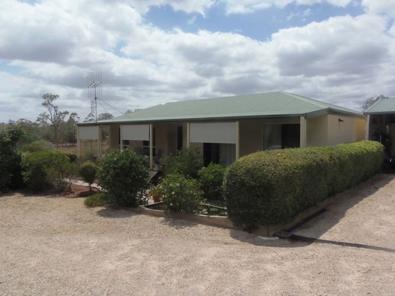 18 Kitt Cres, Kilkivan QLD 4600