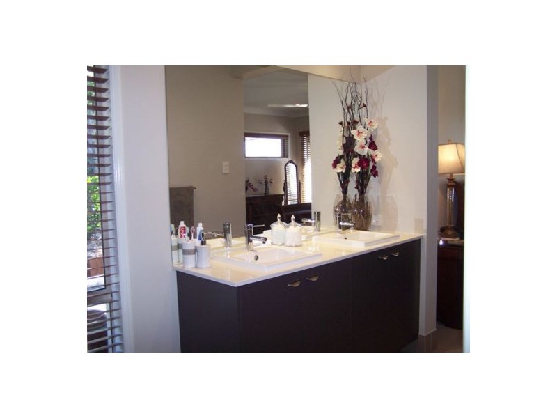 146 Groundwater Road, Southside QLD 4570