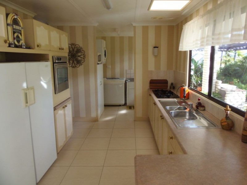 1 Theebine Road, Theebine QLD 4570