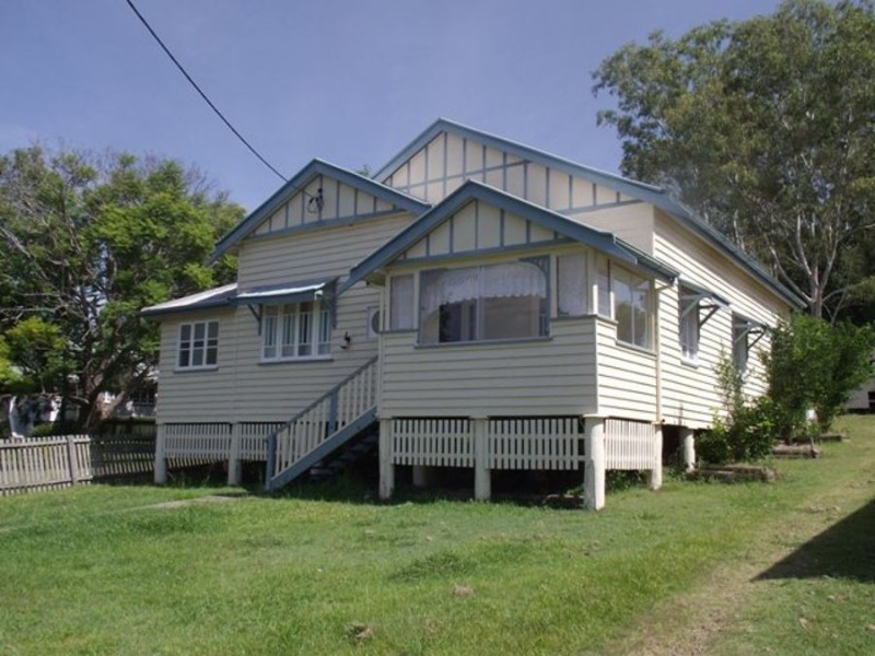 25 Barnes Street, Goomeri QLD 4601