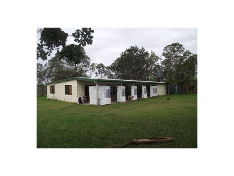 Goomboorian QLD 4570