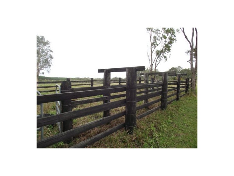 Goomboorian QLD 4570