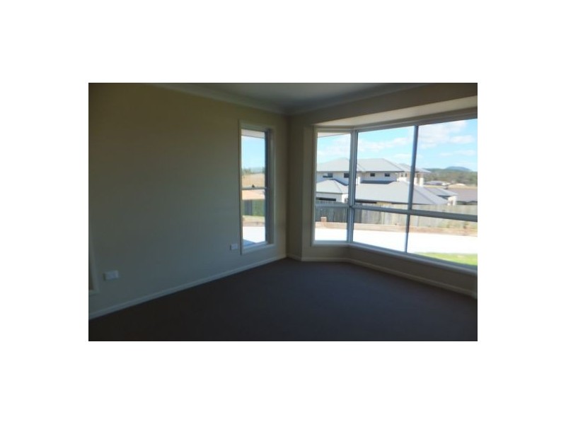 20 Directors Circuit, Jones Hill QLD 4570