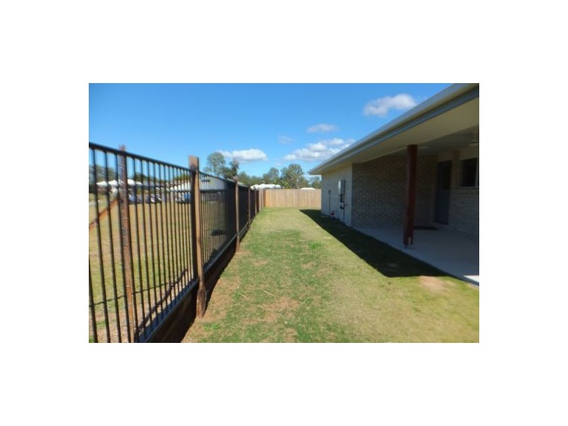 20 Directors Circuit, Jones Hill QLD 4570