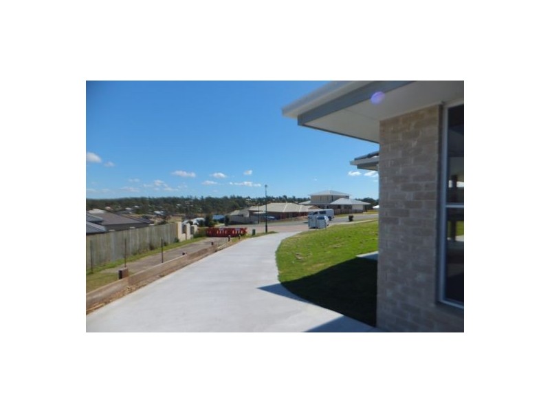 20 Directors Circuit, Jones Hill QLD 4570
