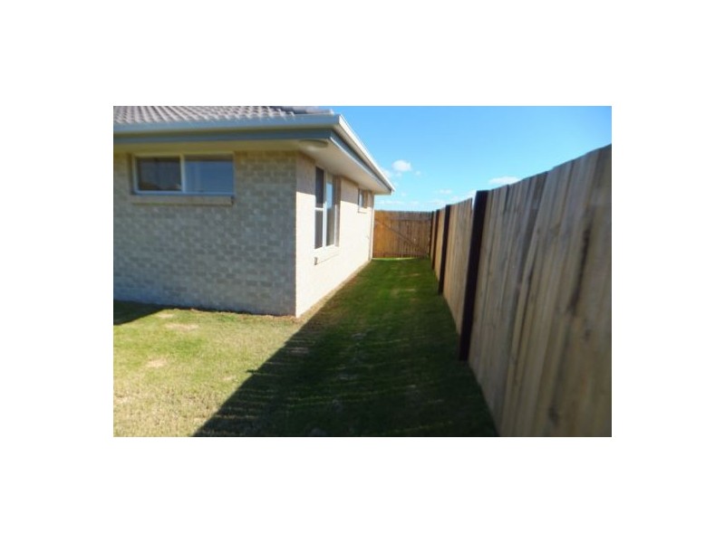 20 Directors Circuit, Jones Hill QLD 4570