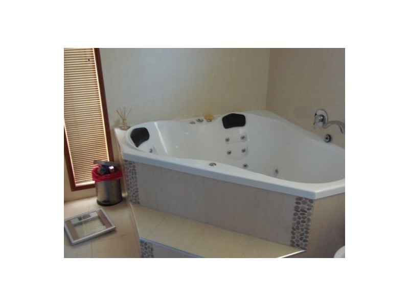 East Deep Creek QLD 4570