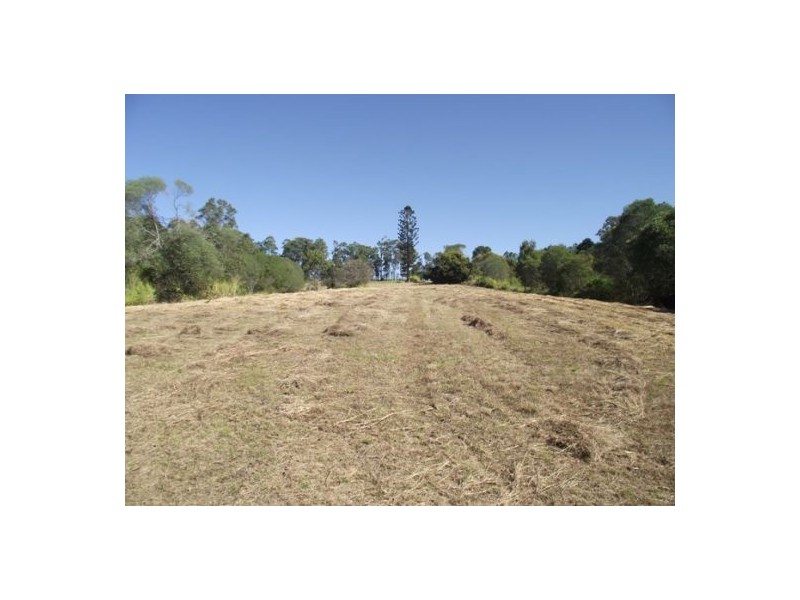 14 Percival Road, Chatsworth QLD 4570