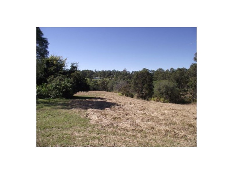 14 Percival Road, Chatsworth QLD 4570