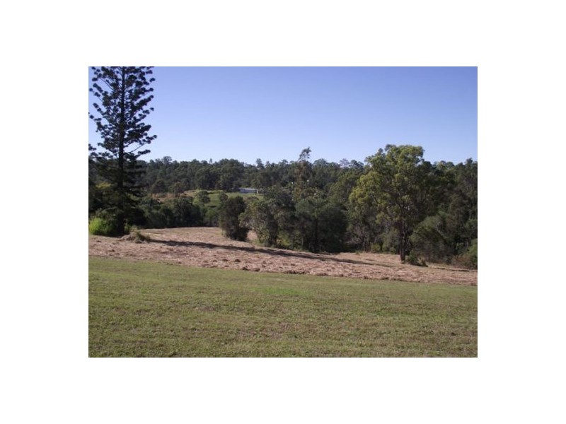 14 Percival Road, Chatsworth QLD 4570