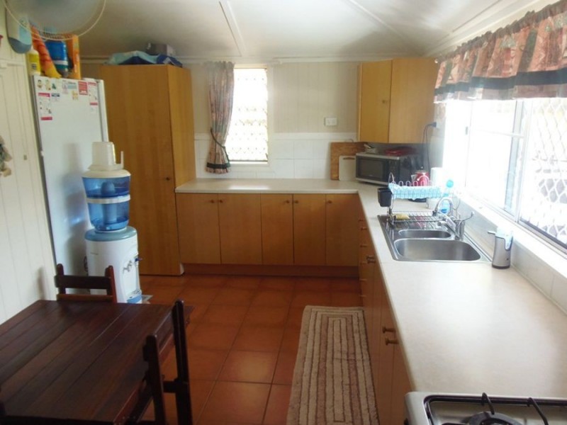 30 Bligh Street, Kilkivan QLD 4600