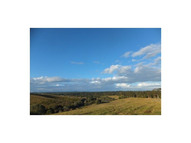 192 Percival Road, Chatsworth QLD 4570