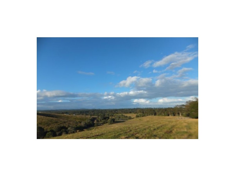 192 Percival Road, Chatsworth QLD 4570