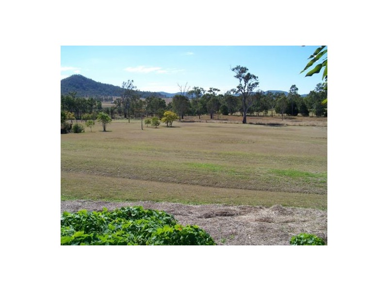 16 Kitt Crescent, Kilkivan QLD 4600
