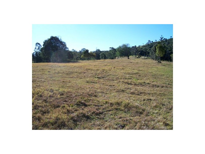 L1 Horton Road, Chatsworth QLD 4570