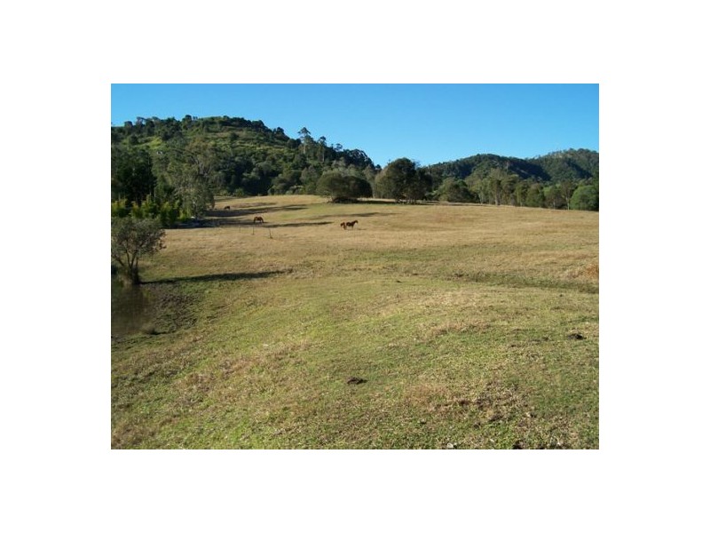 L1 Horton Road, Chatsworth QLD 4570