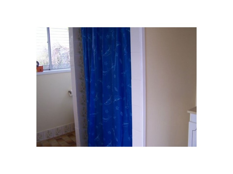 5 Moreland Road, Southside QLD 4570