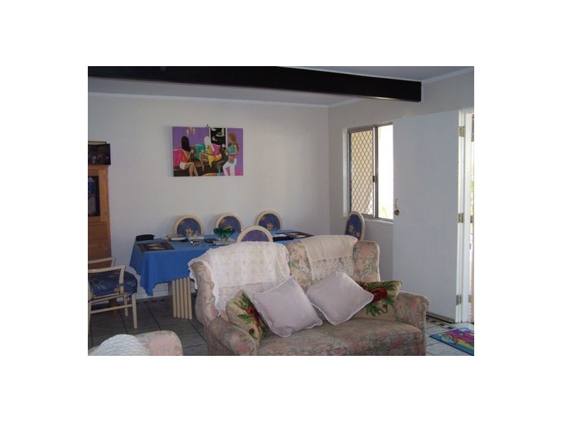 Unit 2/11 Double Island Drive, Rainbow Beach QLD 4581