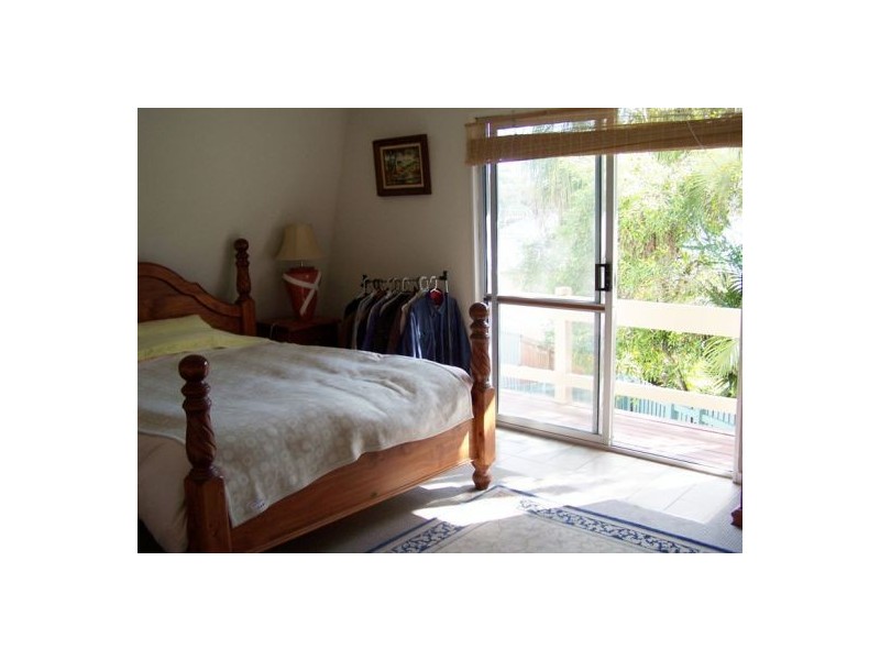 Unit 2/11 Double Island Drive, Rainbow Beach QLD 4581