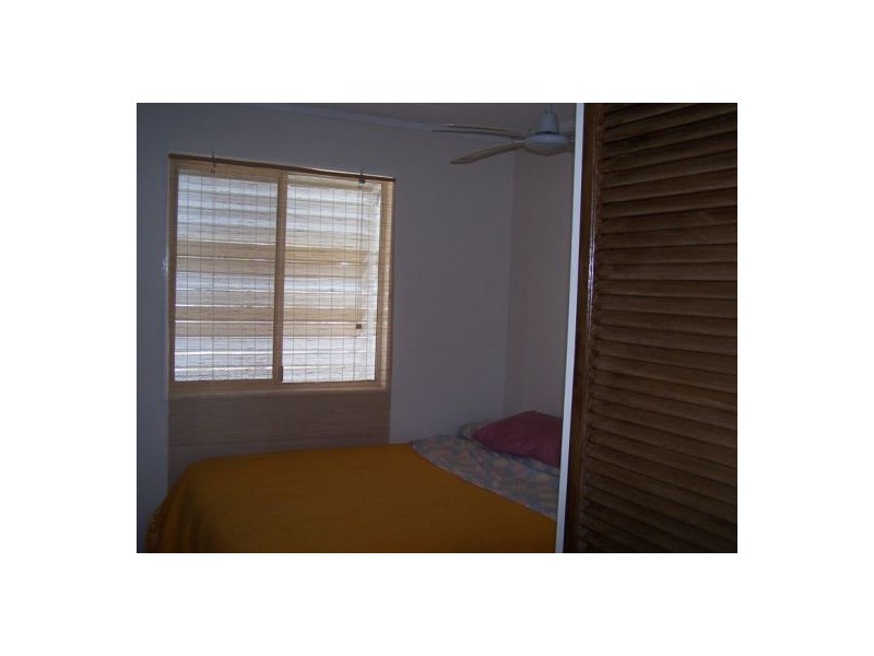 Unit 2/11 Double Island Drive, Rainbow Beach QLD 4581