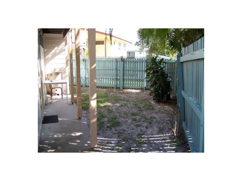 Unit 2/11 Double Island Drive, Rainbow Beach QLD 4581