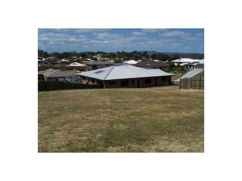 10 Moreton Court, Southside QLD 4570