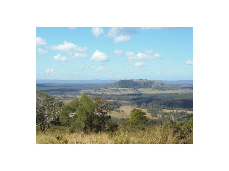 335 Stewart Road, Coondoo QLD 4570