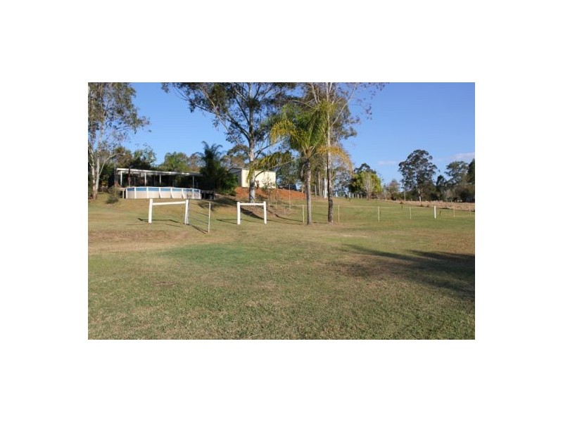 19 Jeremy Road, Southside QLD 4570