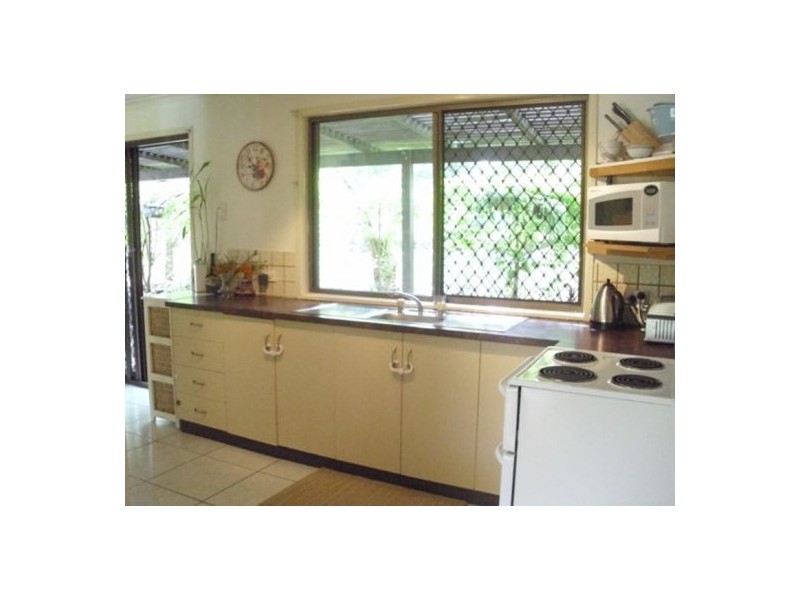 19 Jeremy Road, Southside QLD 4570