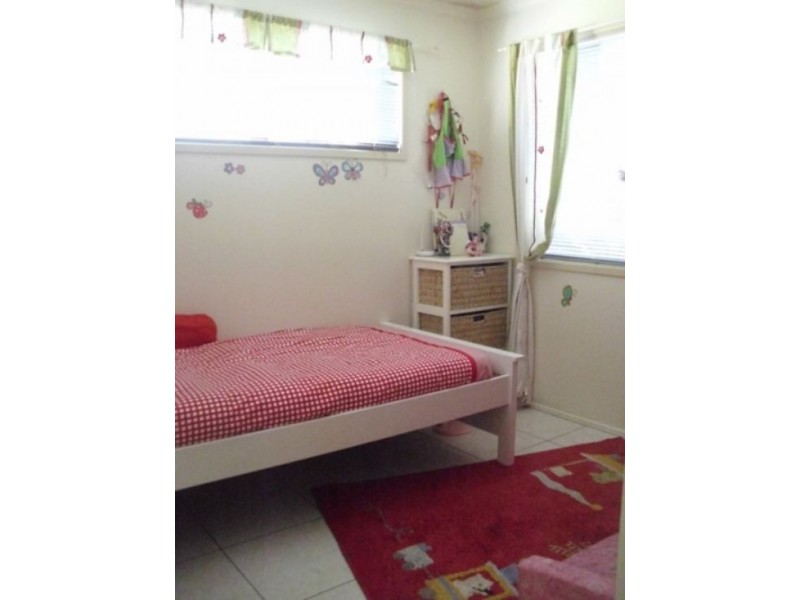 19 Jeremy Road, Southside QLD 4570