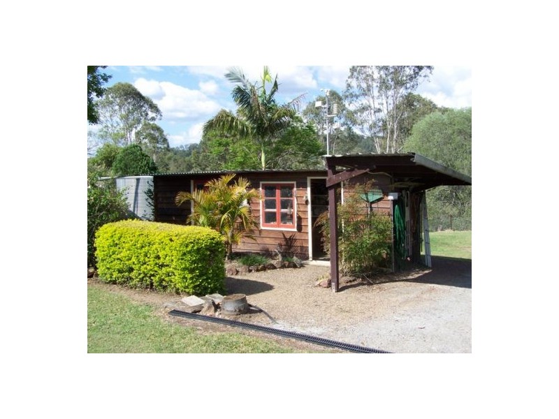 136 Boyle Road, The Palms QLD 4570